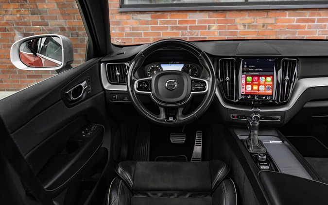 Volvo XC 60 cena 129900 przebieg: 155067, rok produkcji 2018 z Wschowa małe 781
